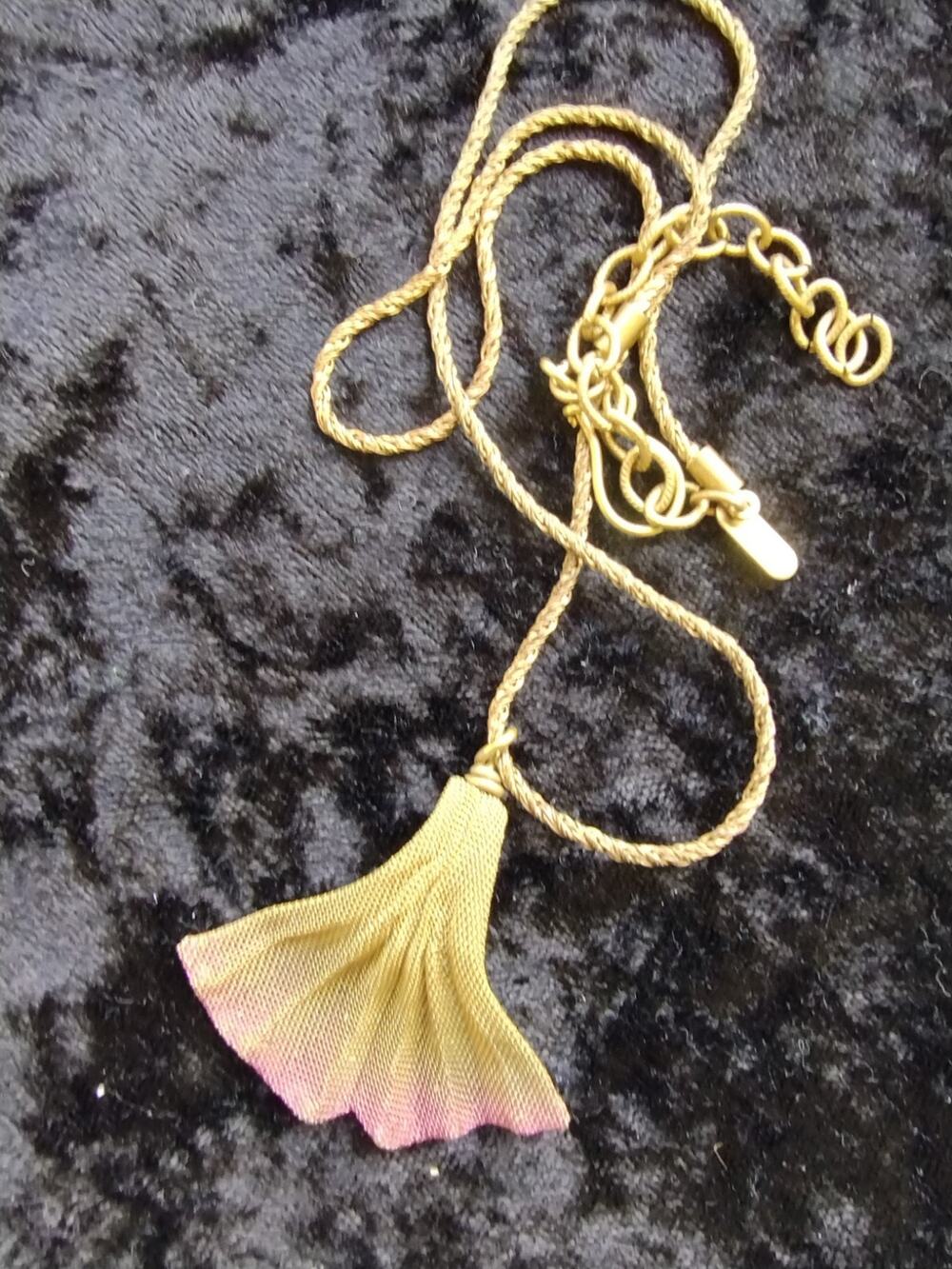 Sarah Cavender Metal Works Brass Mesh Ginko Leaf Pendant & Rope Chain Necklace